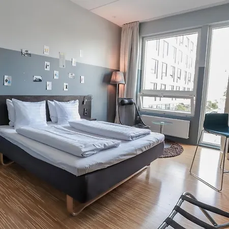 Comfort Hotell 3*